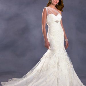 NWT Alfred Angelo Disney Fairytale Wedding Pocahontas Dress Gown 277